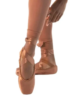 Capezio Ava Pointe Shoe Skintone 60/Maple
