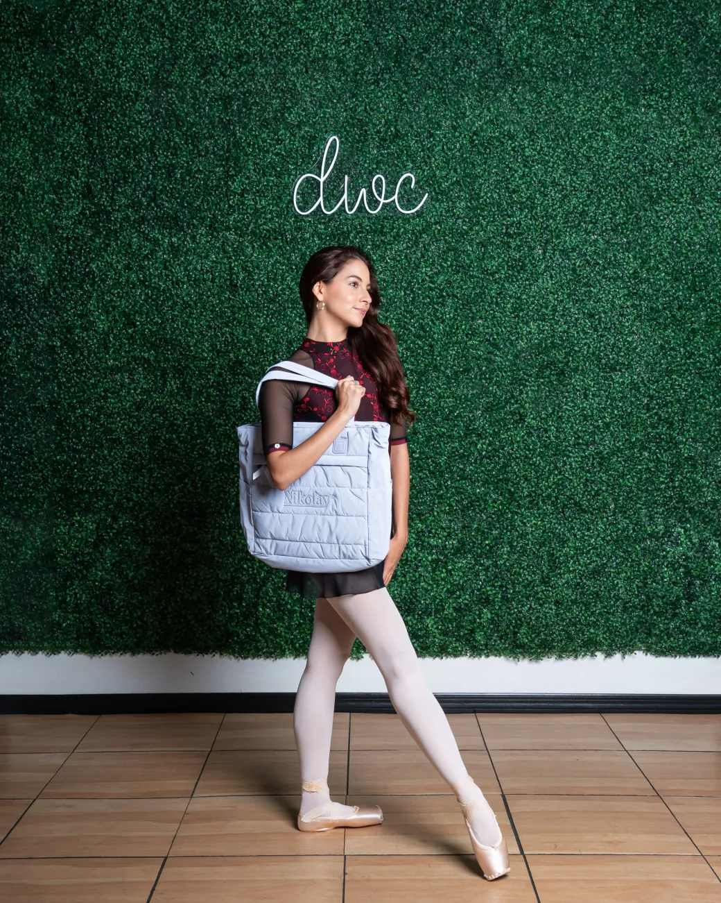 Nikolay Medium Tote Bag with Zipper