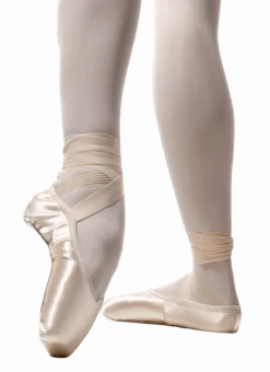 RClass Arpeggia Pointe Shoe Soft Shank