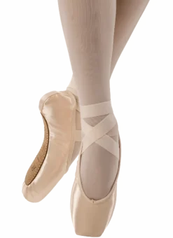 RClass Astra Pointe Shoe Hard Shank