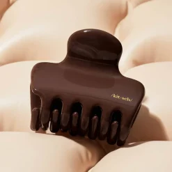 Recycled Plastic Puffy Cloud Clip 1pc Chocolate