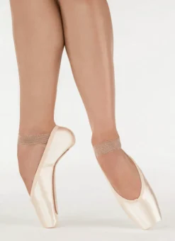 Suffolk Regent Pointe Shoe Hard Shank